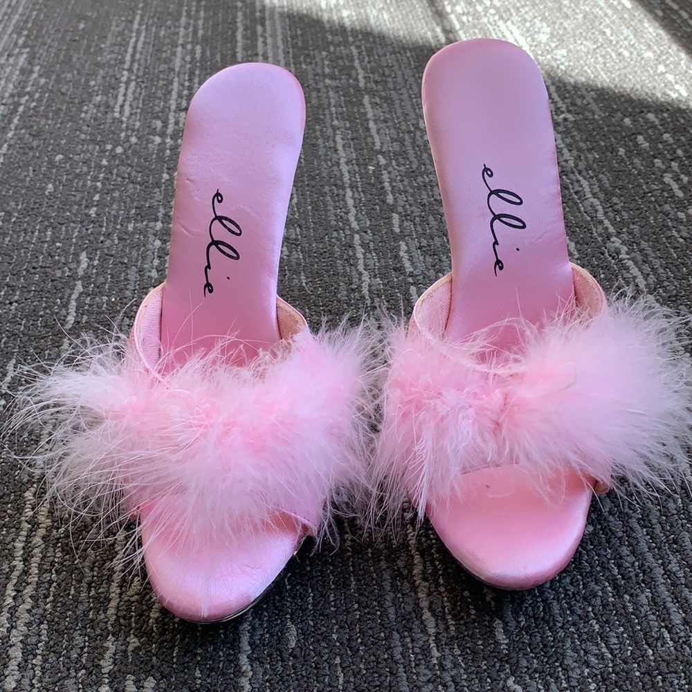 ellie shoes◾️□Faux Fur Pink Satin Mule◾️□Size 8